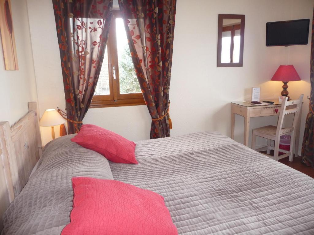 Hotel L'Oasis Évian-les-Bains Pokój zdjęcie