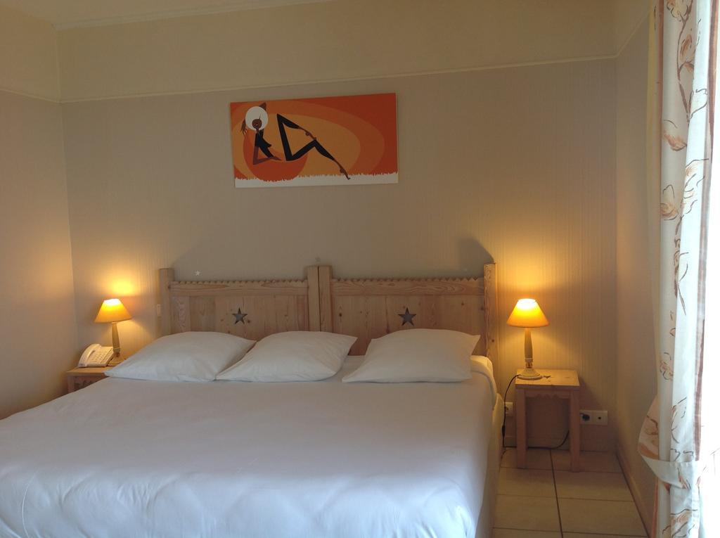 Hotel L'Oasis Évian-les-Bains Pokój zdjęcie