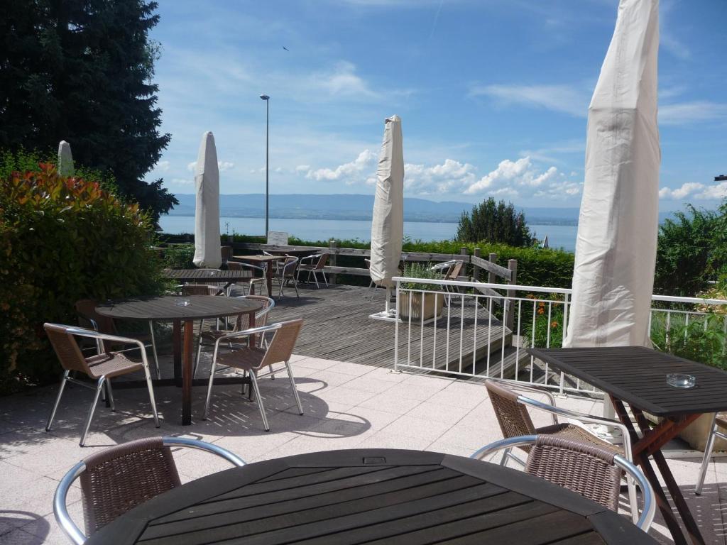 Hotel L'Oasis Évian-les-Bains Zewnętrze zdjęcie
